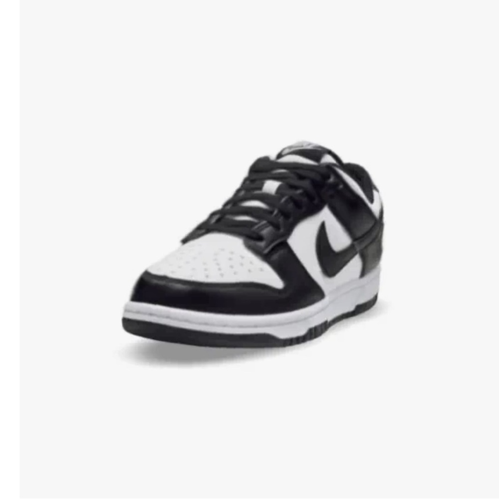 Nike Men's Classic Black and White Sneakers